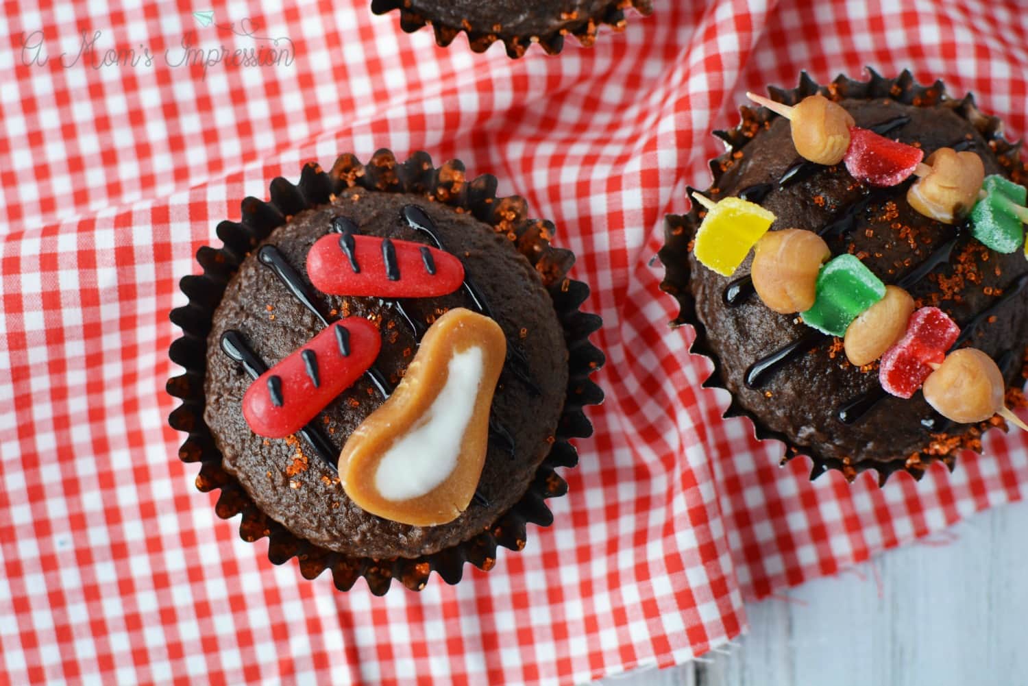 Grill cupcakes with grilled hotdogs