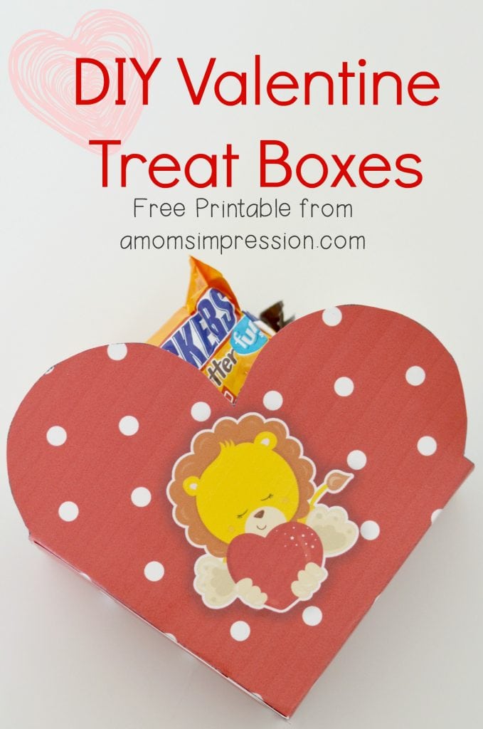 These fun DIY printable Valentine's Day treat boxes are perfect for kids. You can fill them with candy and favors for school friends! #ValentinesDay