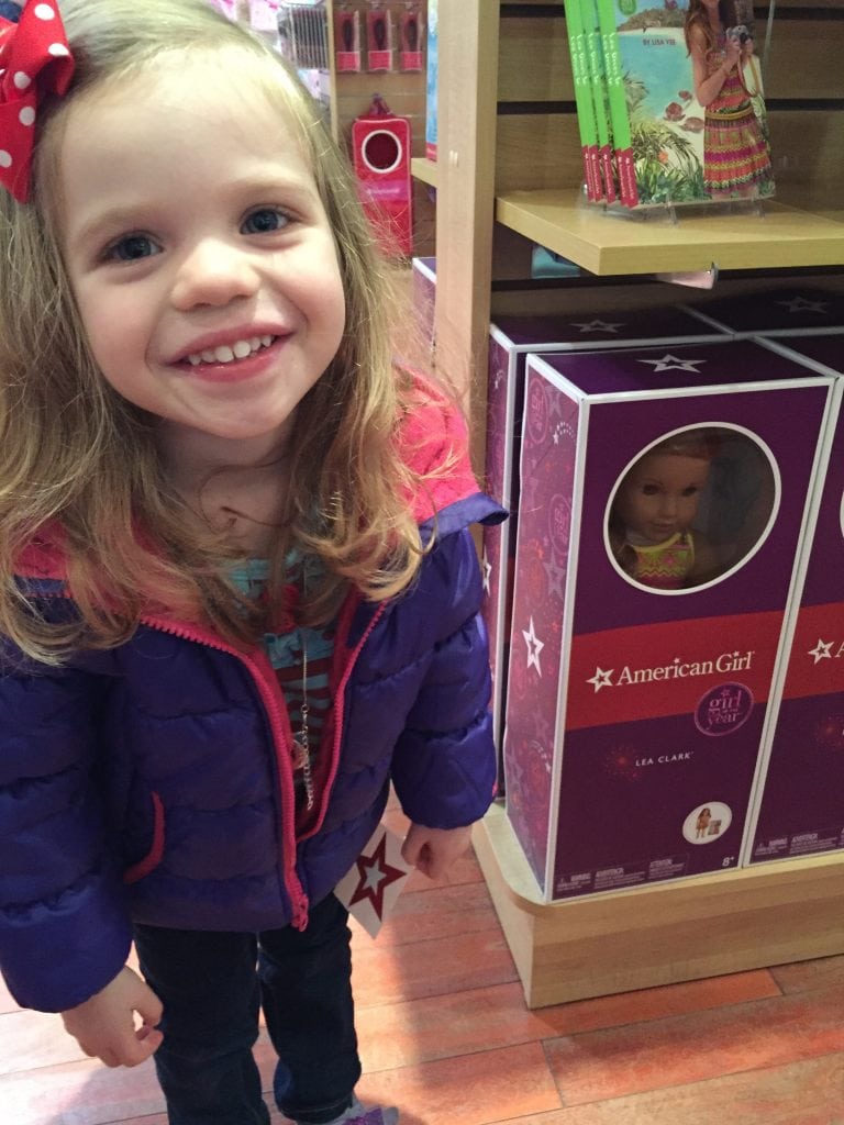 American Girl's 2016 Girl of the Year Is Lea Clark, Photographer and Animal  Lover - ABC News