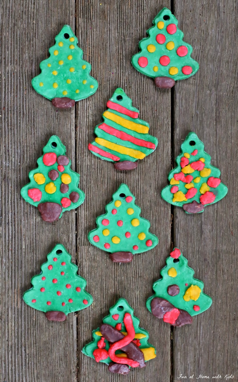 17 DIY Christmas Ornaments You and Your Kids Will Love to Make