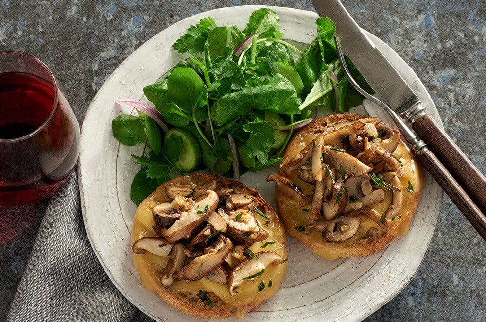 Shiitake Mushroom Herb Pizza