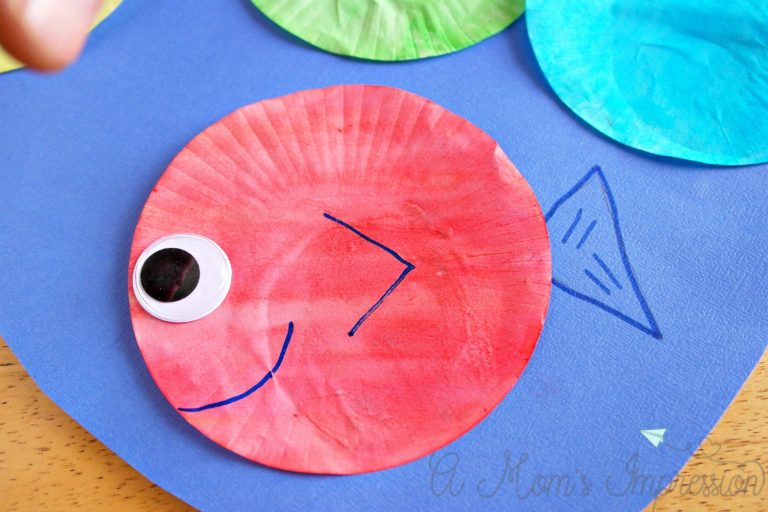 1 Fish 2 Fish Red Fish Blue Fish Craft for Young Kids