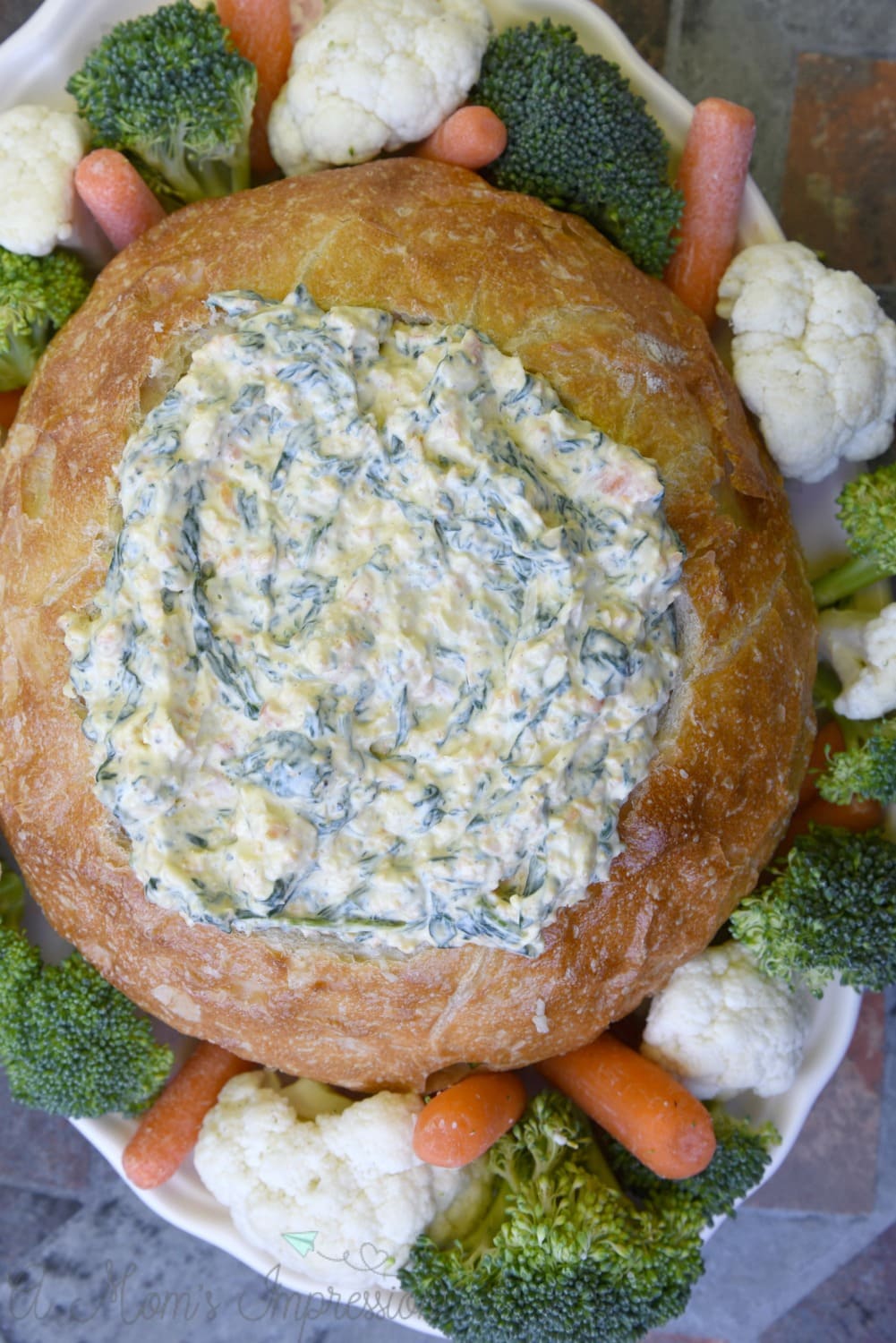 bread bowl spinach dip