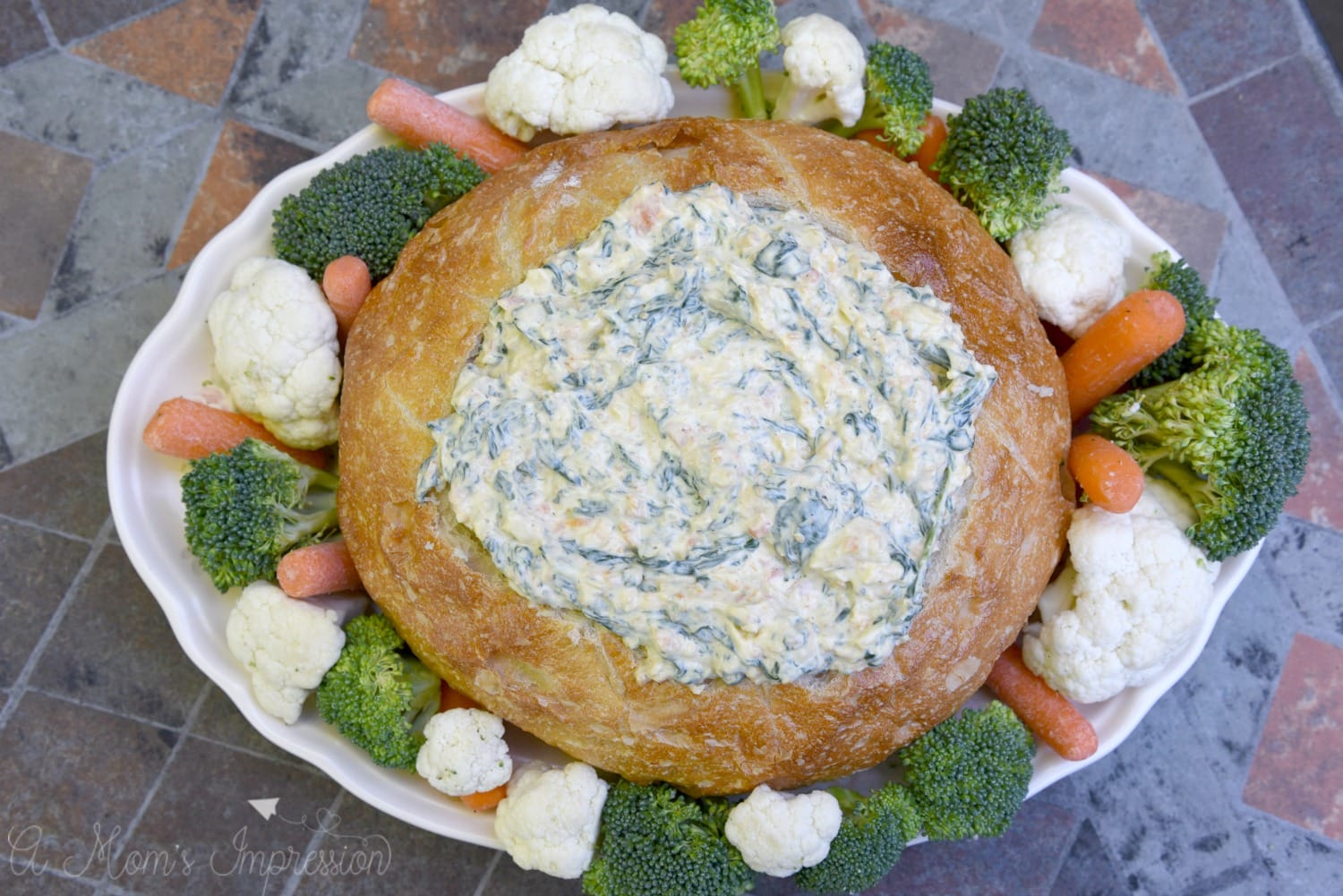 bread bowl spinach dip