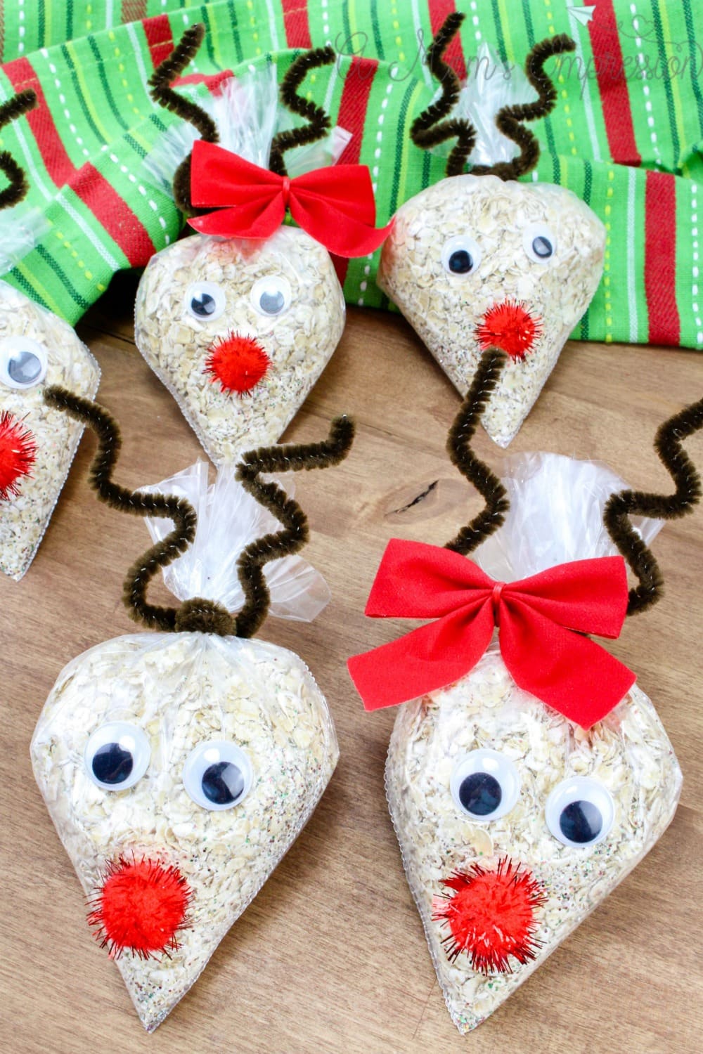 this oatmeal reindeer food recipe looks great in these fun rudolph bags!