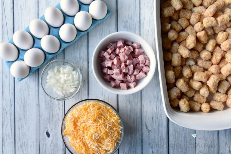 Simple Cheesy Ham and Tater Tot Casserole Recipe