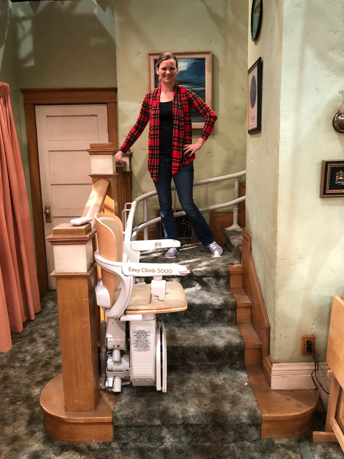 Roseanne 2018 Set Stairs