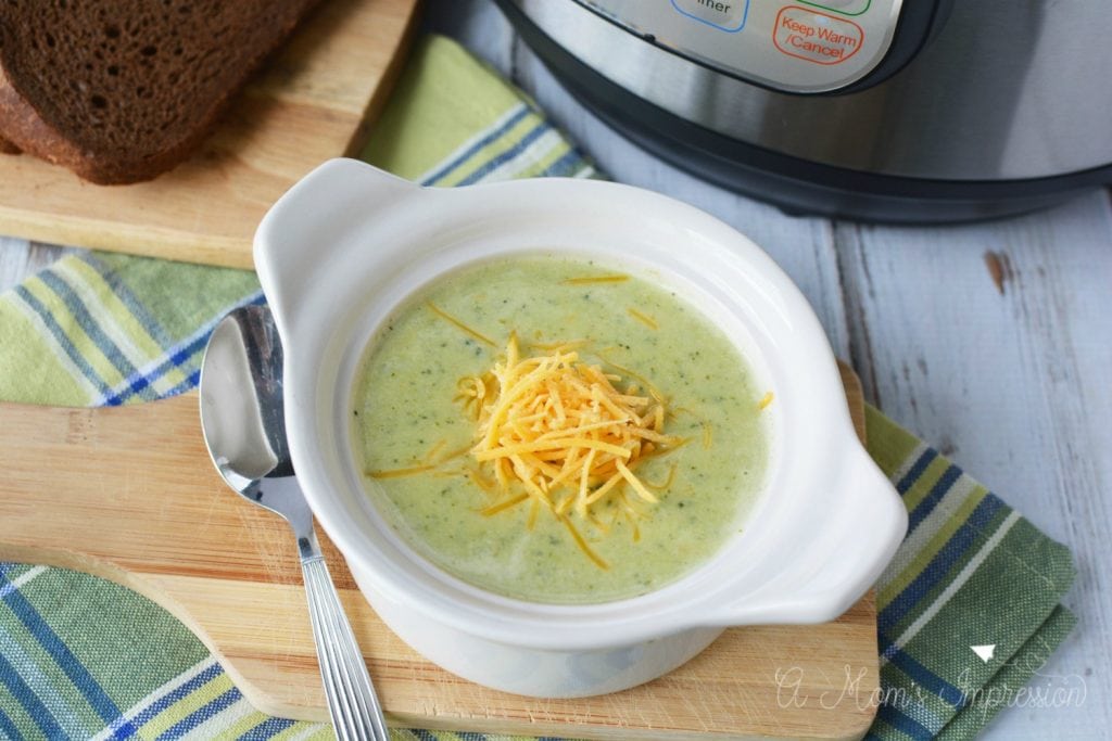 pressure cooker broccoli cheese soup