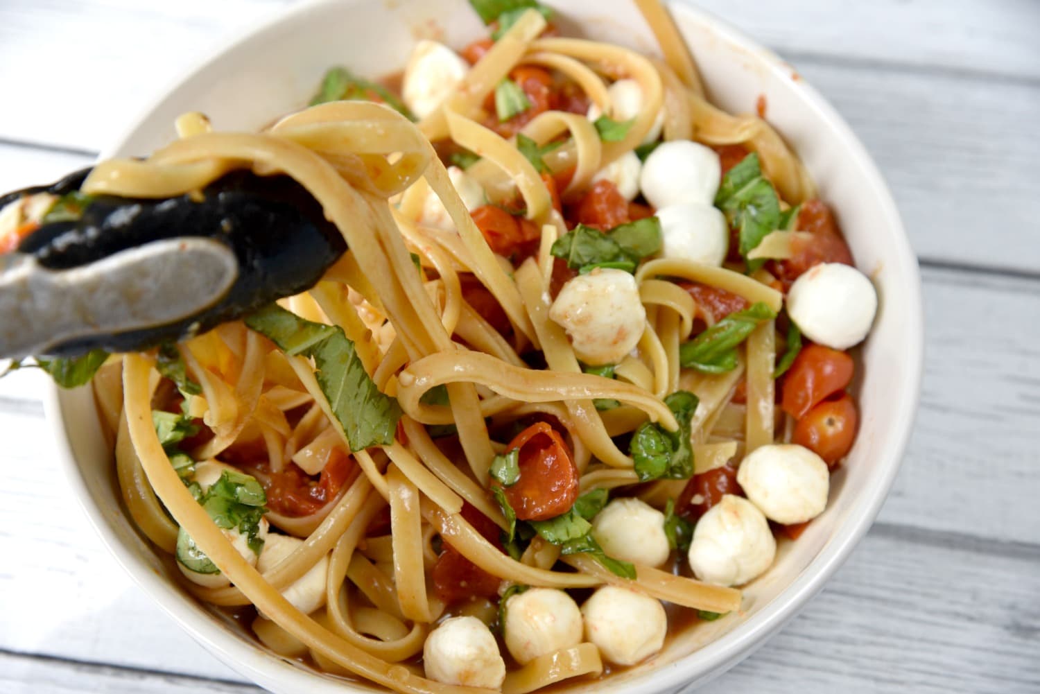 Instant Pot Caprese Pasta