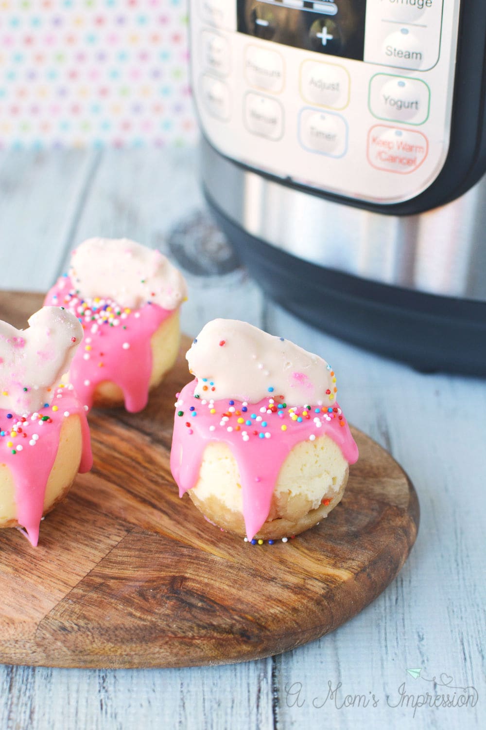 Instant Pot Animal Cookie Cheesecake Bites