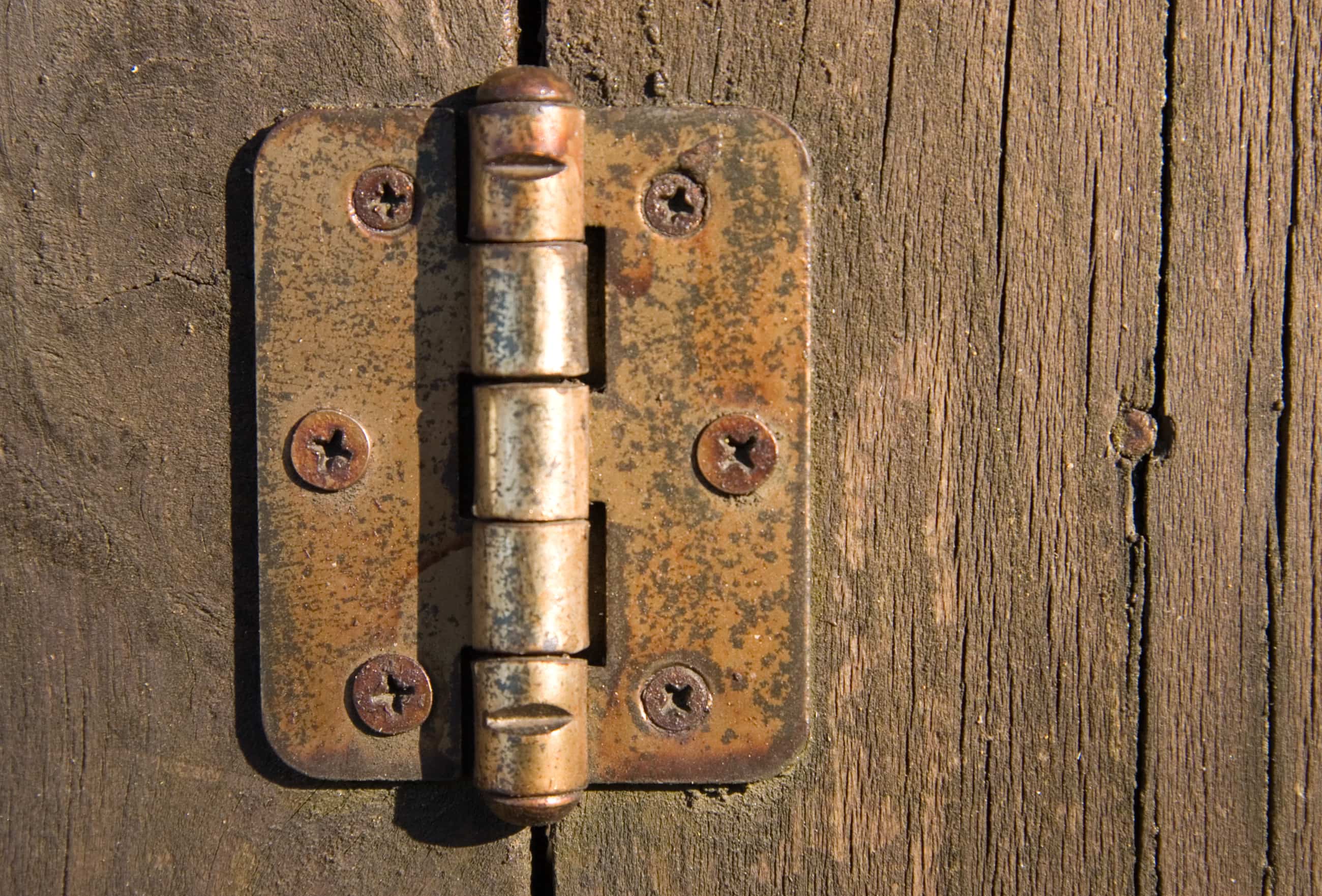 One great Vicks Vapor Rub Uses is to fix a squeaky door. 