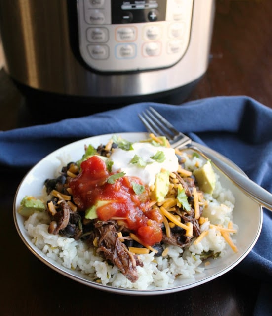 Burrito bowl with salsa chicken and instant pot