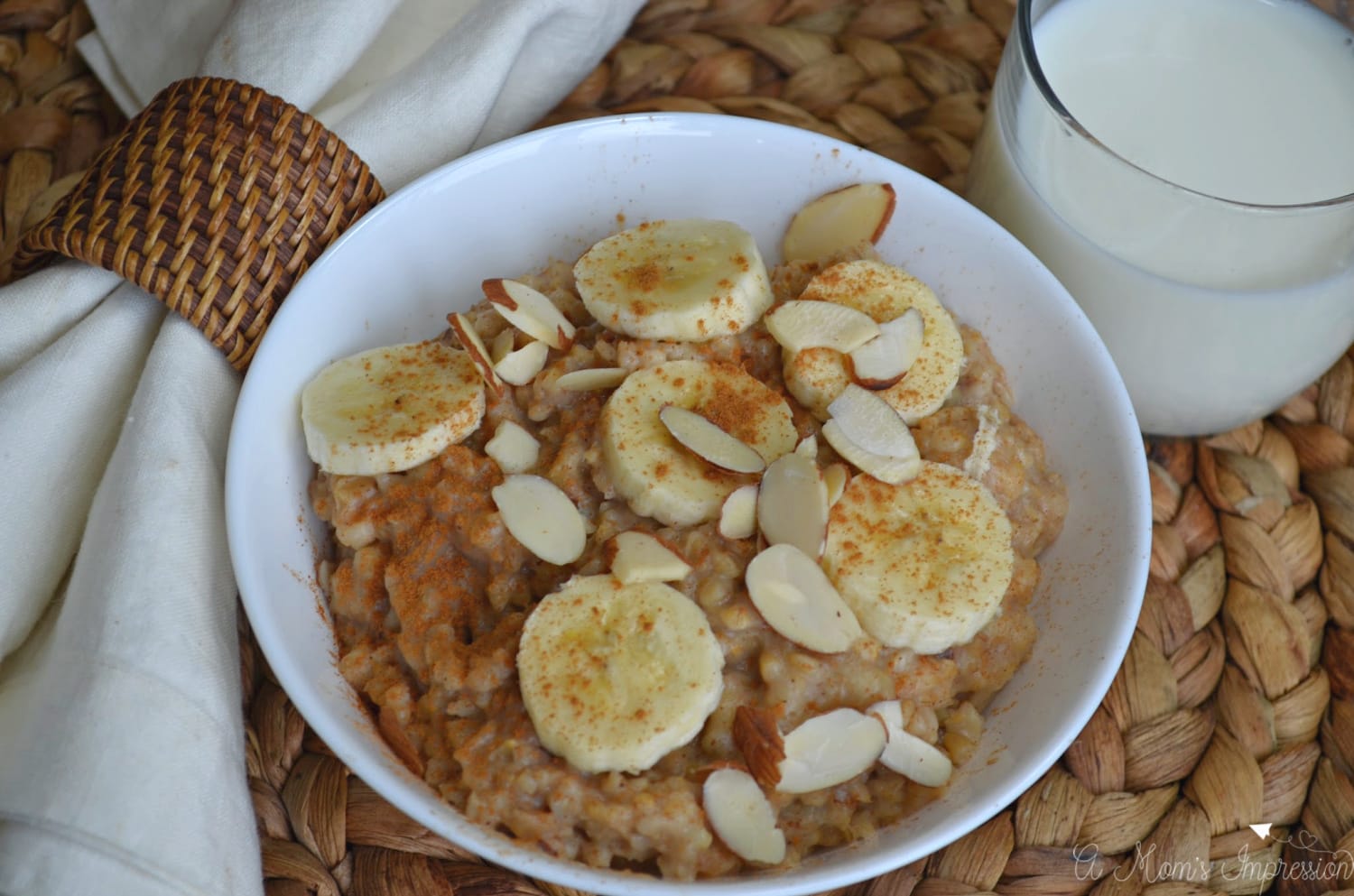 Easy Slow Cooker Oatmeal with Milk