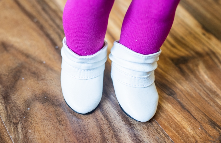 pointy white high heel doll shoes