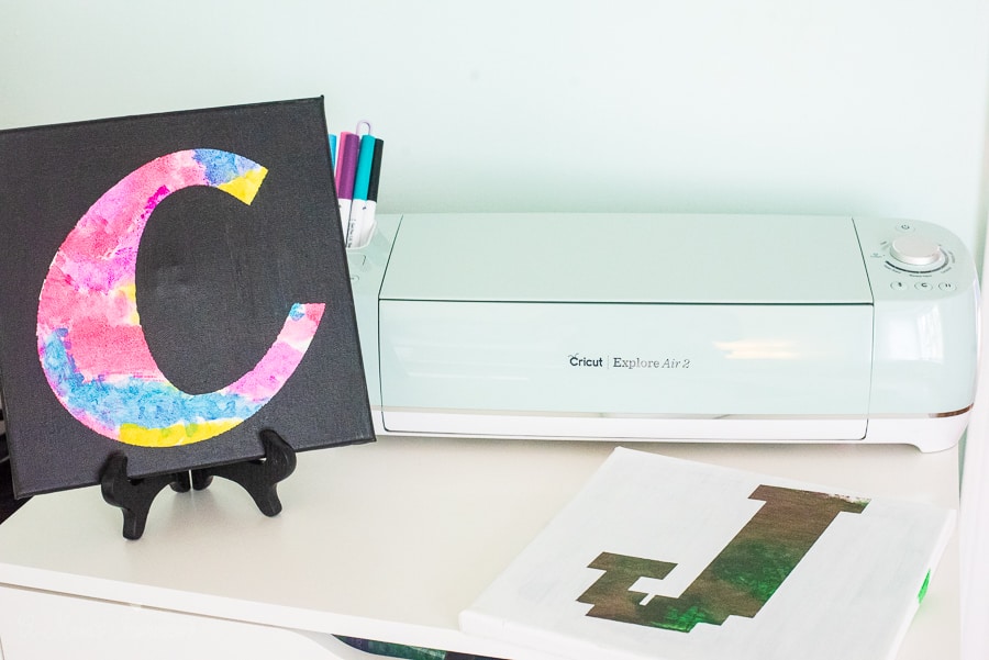 A Crafty Couple Puts the Cricut Printer to the Test