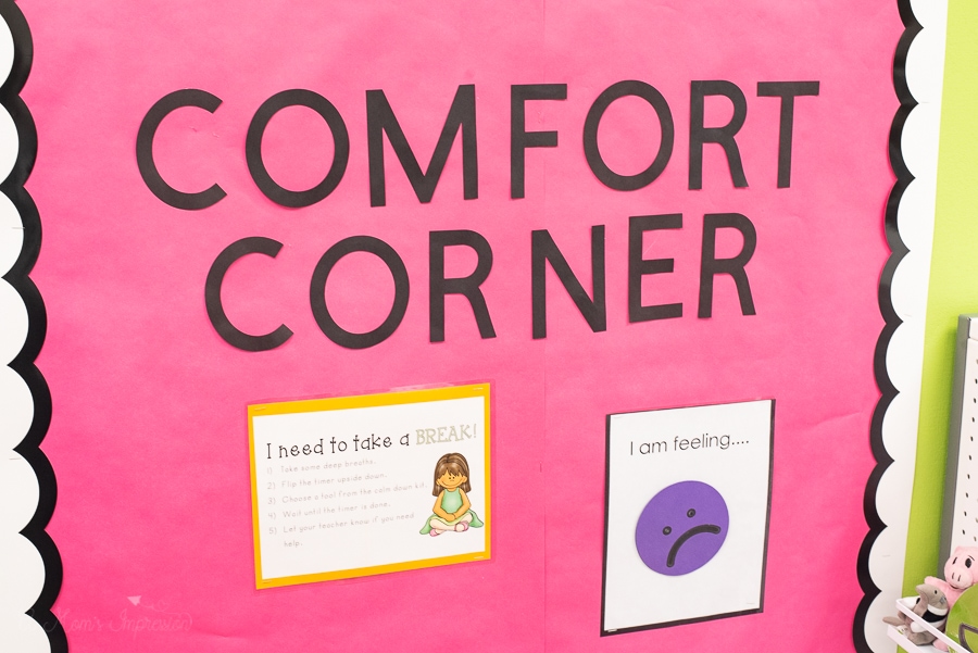 A sign that says comfort corner